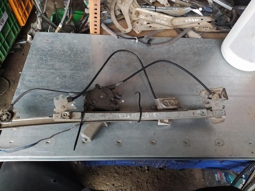 [1111325285966] Elevalunas delantero derecho - Fiat Punto I (176) (1.7 D (57 cv))