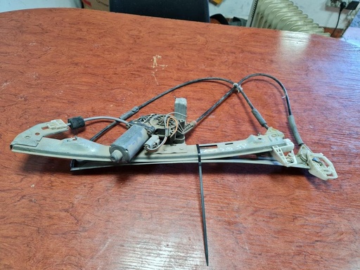 [1131333009398] Elevalunas delantero izquierdo - Peugeot 206 (1.4i (75 cv))