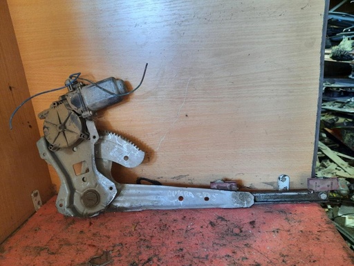 [1181332312638] Elevalunas trasero izquierdo - Nissan Almera II (N16) (1.5 (90 cv)) (2005)