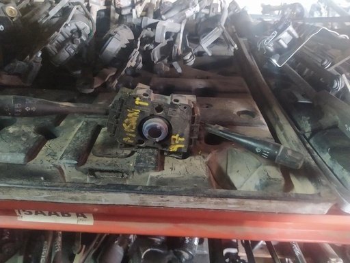[2151227432037] Mando intermitentes - Nissan Primera (P11) (1.8 16V (114 cv)) (1997)