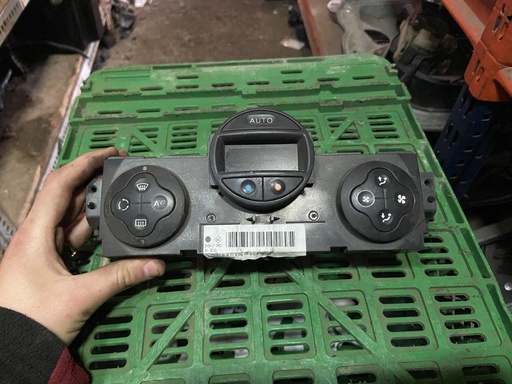[2260953046547] Mando calefaccion / A/A - Renault Megane II (1.4 16V (98 cv)) (2003)