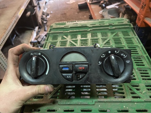 [2261641217522] Mando calefaccion / A/A - Ford Mondeo I Hatchback (Versión 1996) (1.6 16V (95 cv))