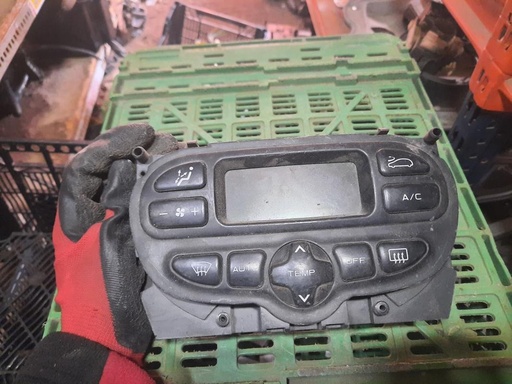 [3011215298557] Mando calefaccion / A/A - Citroen Xsara Picasso (N68) (1.6 (95 cv)) (2001)