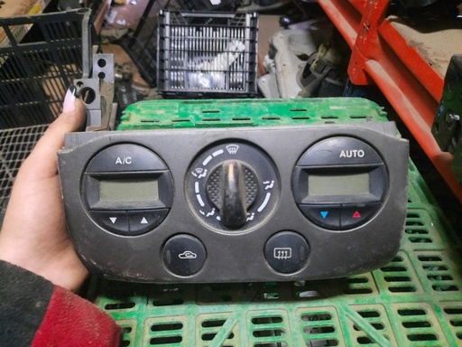 [3041839519446] Mando calefaccion / A/A - Nissan Primera (P11) (1.8 16V (114 cv)) (2001)