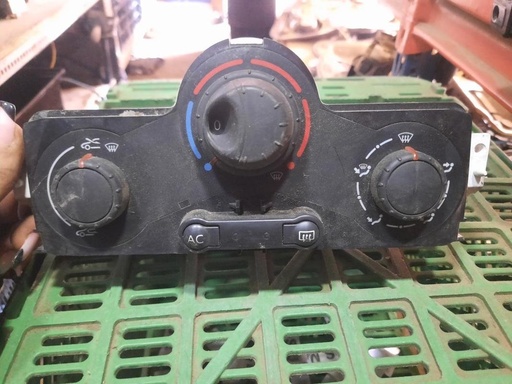 [3051017367867] Mando calefaccion / A/A - Renault Megane II (1.5 dCi (101 cv) Automatico) (2006)