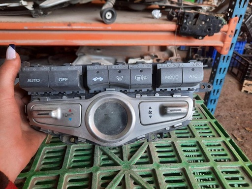 [3051637043484] Mando calefaccion / A/A - Honda Jazz II (1.2 (90 cv))