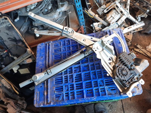 [3311743178990] Elevalunas delantero derecho - Opel Vectra C (1.9 CDTI (120 cv))