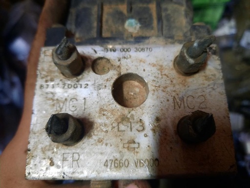 [5141335357780] Centralita abs - Nissan Patrol GR II (Y61) (2.8 GR (3 dr) (129 cv))