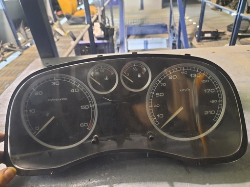 [5211226127357] Cuenta kilometros - Peugeot 307 (1.6 (109 cv))