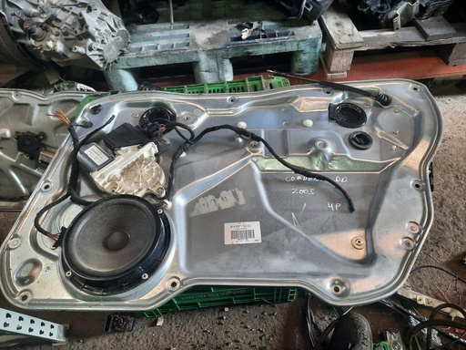 [6151319191810] Elevalunas delantero derecho - Seat Cordoba III (1.4 16V (75 cv)) (2005)