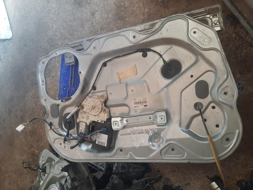 [9151647396220] Elevalunas delantero izquierdo - Ford Focus II Hatchback (1.6 TDCi (90 cv)) (2005)