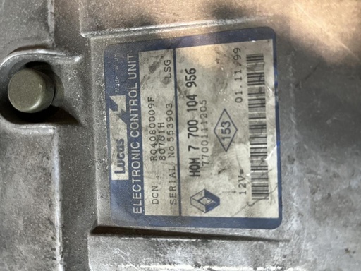 [2181847489735] Centralita motor uce - Renault Clio II (1.9 D (B/C/SB0E) (64 cv)) (1999)