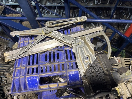 [5031245006556] Elevalunas delantero derecho - Opel Zafira A (T3000) (2.0 16V DTI (101 cv)) (2000)