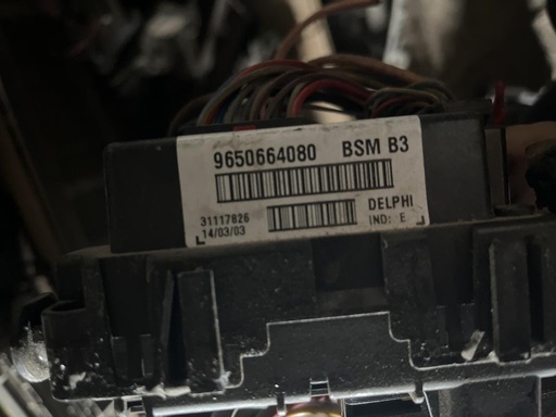 [9211754461638] Caja de reles / fusibles - Peugeot 206 (1.4i (75 cv))