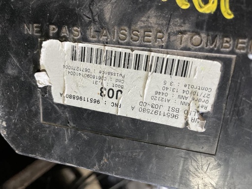 [9221720018763] Caja de reles / fusibles - Peugeot 307 (1.6 HDi (110))