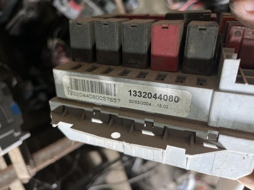 [9231035322515] Caja de reles / fusibles - Peugeot Boxer Furgón (244) (2.2 HDi (101 cv))