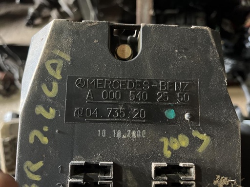 [9231352084838] Caja de reles / fusibles - Mercedes Benz Sprinter 4-t Caja/Chasis (904) (410 D 4X4 (102 cv))