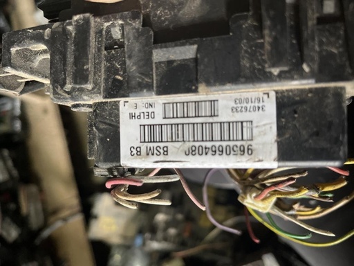 [9261333522797] Caja de reles / fusibles - Peugeot 307 (1.6 HDi (110))