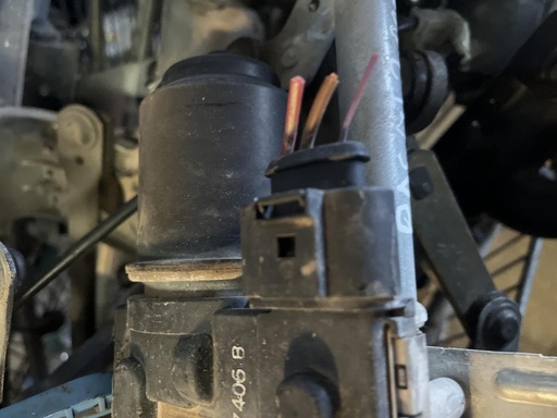 [1090935444534] Motor limpiaparabrisas delantero - Volkswagen Passat (B6) (1.8 TSI (160 cv)) (2006)