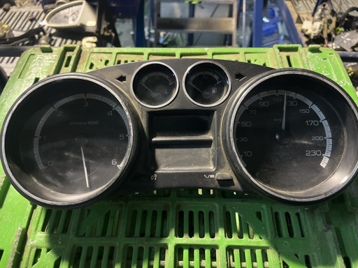 [1191338471274] Cuenta kilometros - Peugeot 308 I (1.6 16V (156 CV))