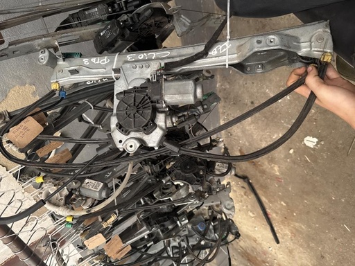[6200944251479] Elevalunas delantero izquierdo - Renault Clio III (1.2i 16V (65 cv))