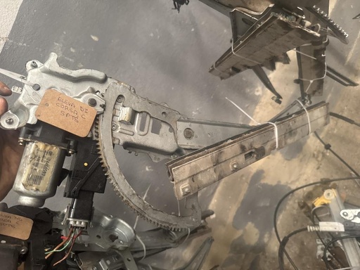 [6251059013376] Elevalunas delantero izquierdo - Opel Corsa C (1.4 16V (90 cv))